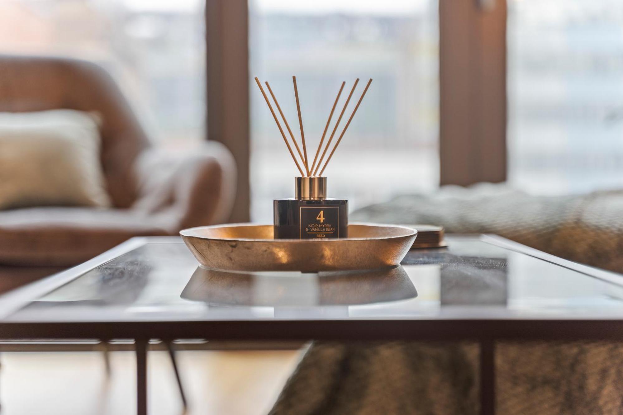 Shanti Suite - 2Bed 2Bath City Centre - Wifi - Netflix- Parking- Modern- Perfect For Family, Contractors, Leisure, Business By Shanti Nights Бирмингем Экстерьер фото
